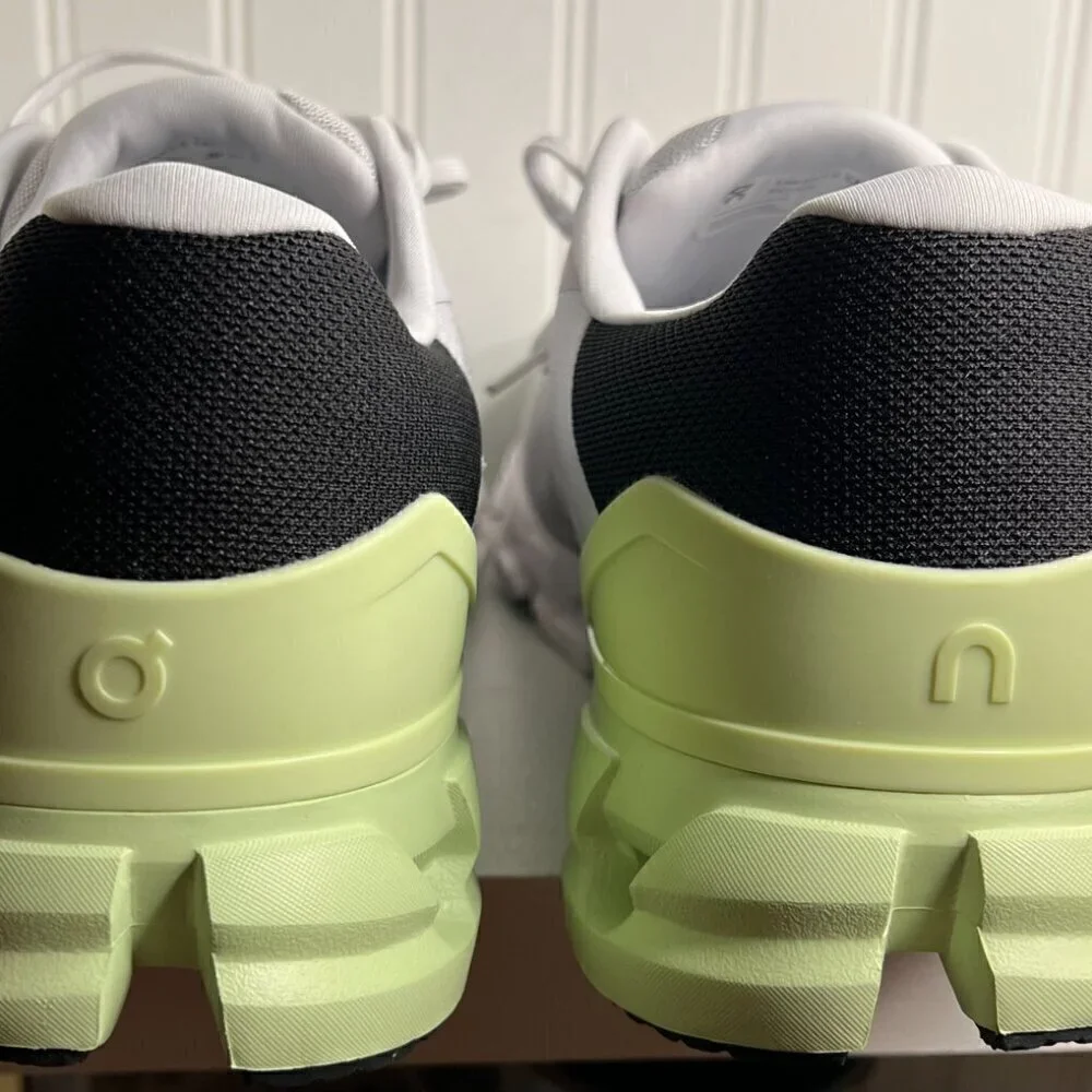 On Running Cloudflyer 4 Sneaker in Glacier/Meadow Color Size  14